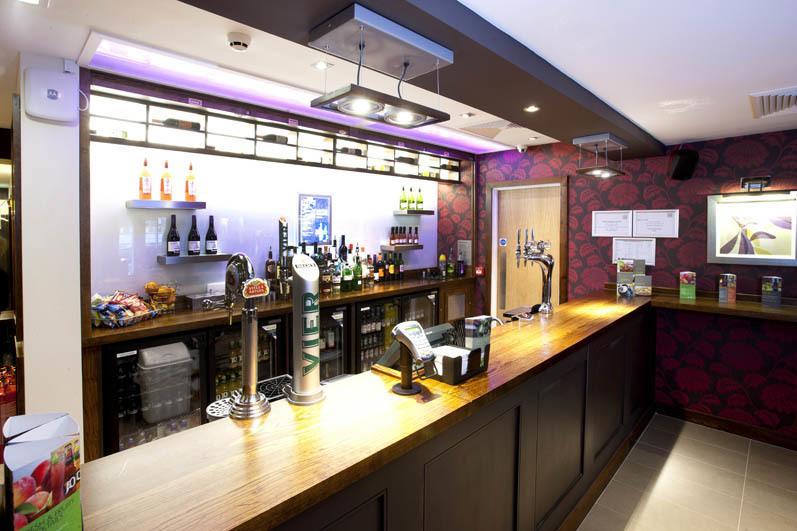 Premier Inn Inverness Centre - River Ness Esterno foto