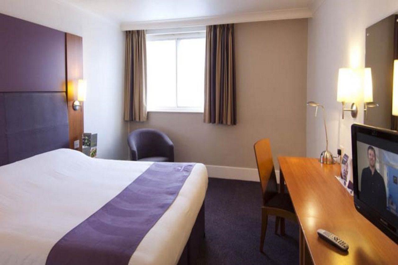 Premier Inn Inverness Centre - River Ness Esterno foto