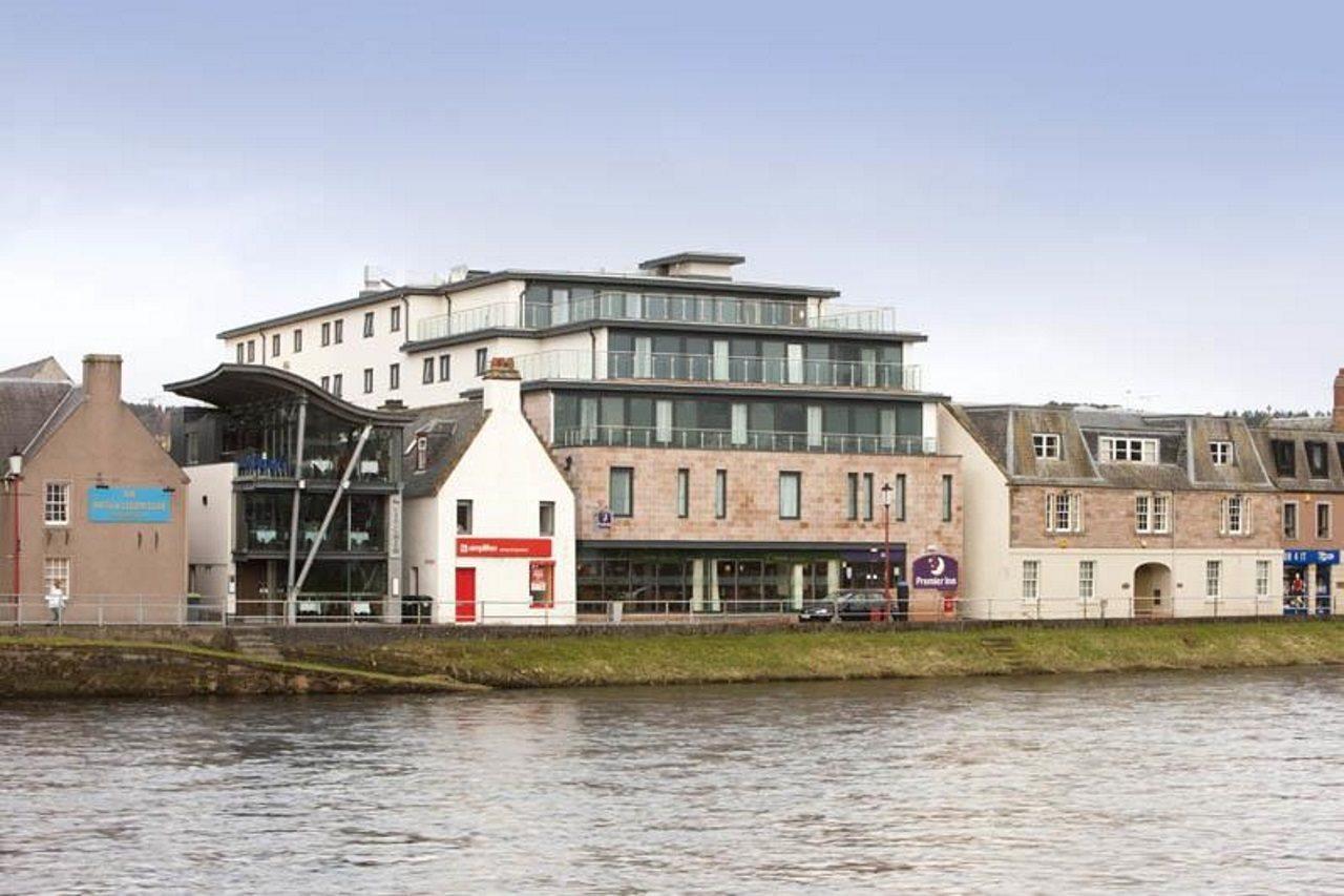 Premier Inn Inverness Centre - River Ness Esterno foto