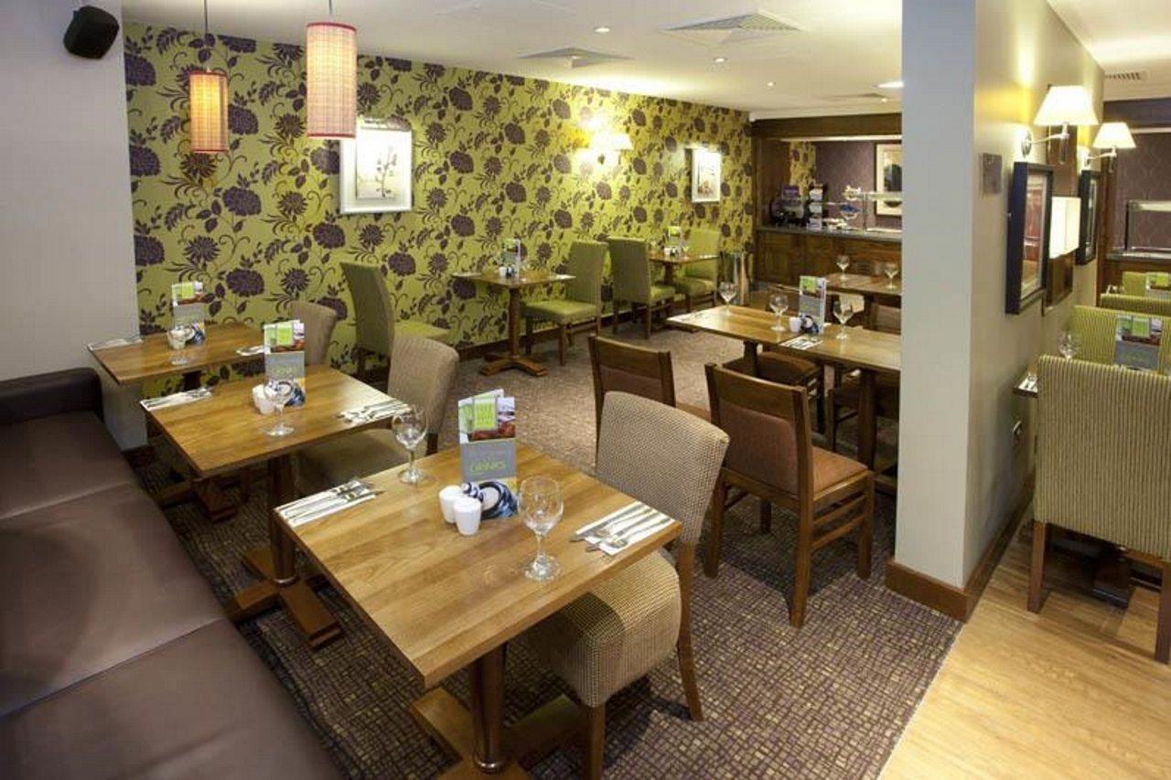 Premier Inn Inverness Centre - River Ness Esterno foto